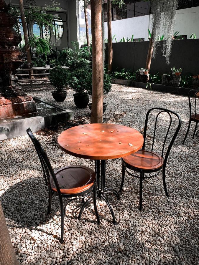 Lovinalife Room & Cafe Exterior foto